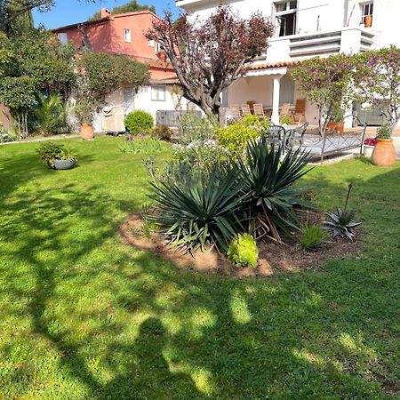 Appartement Rez De Villa Proche Port Et Plages De Sanary Exterior foto