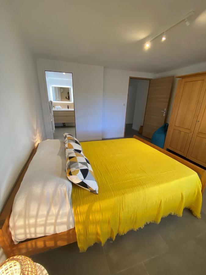 Appartement Rez De Villa Proche Port Et Plages De Sanary Exterior foto